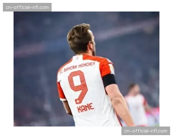 拜仁角球战术奏效，斯坦尼西奇头球后蹭助攻凯恩