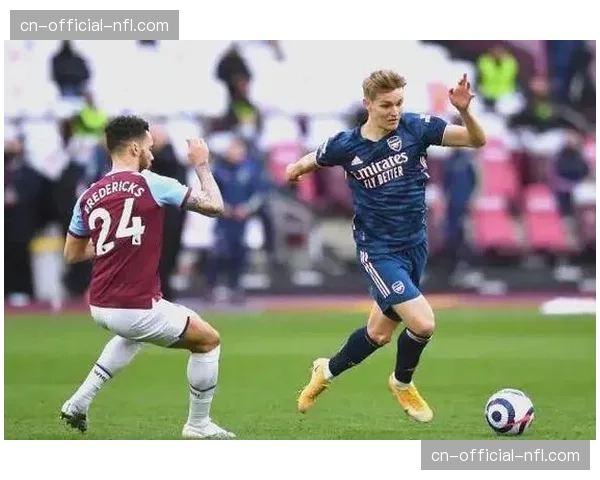 全场结束：阿森纳2-1力克曼城，厄德高世界波制胜