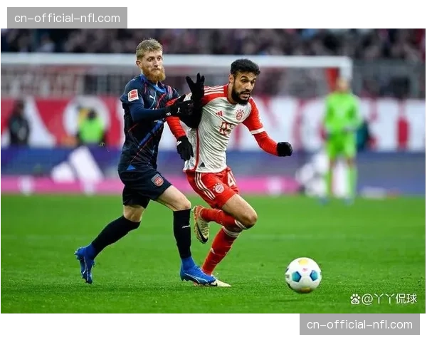 海登海姆球迷主场高举保级标语，为球队最后七轮加油